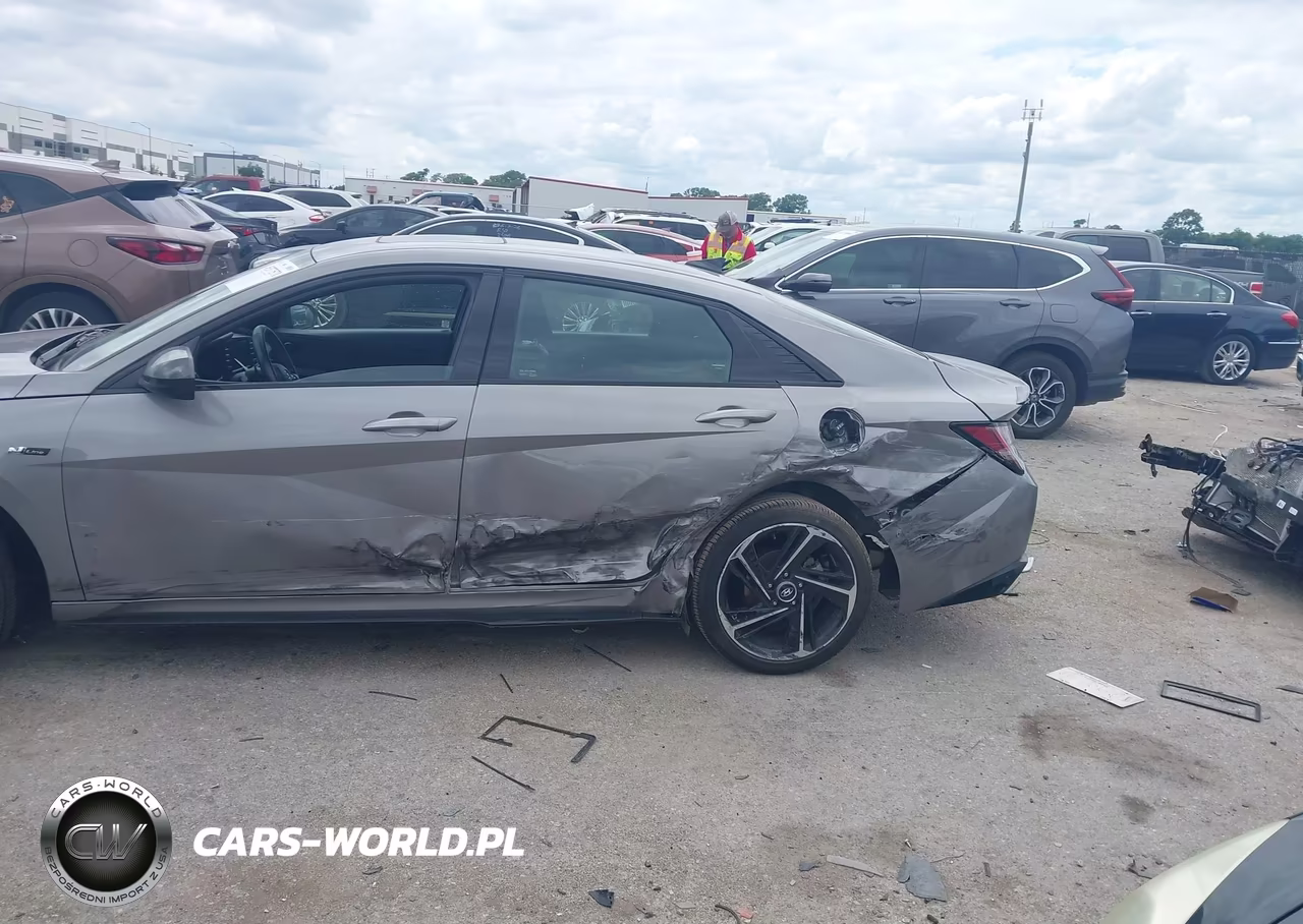 2021 Hyundai Elantra N Line VIN:KMHLR4AFXMU193698 - 13