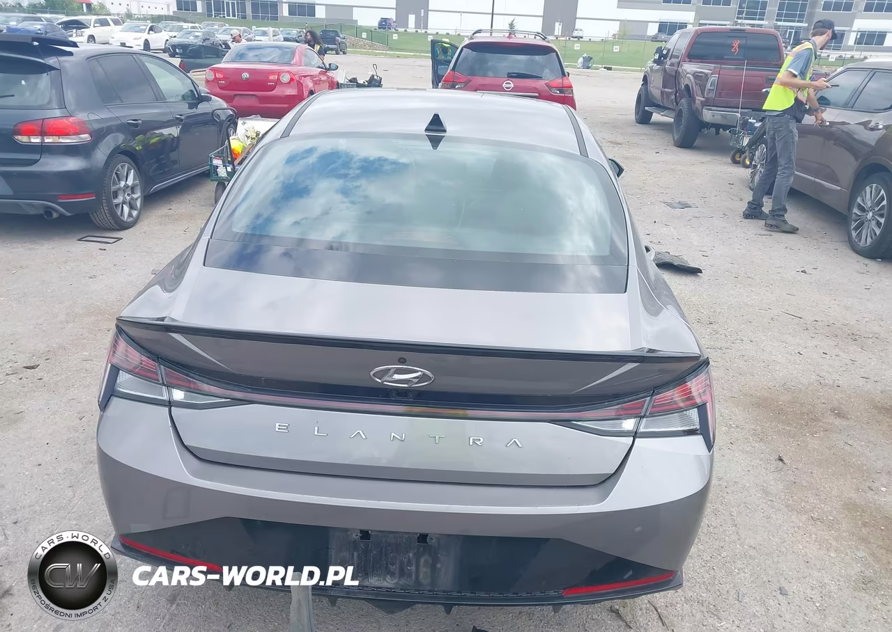 2021 Hyundai Elantra N Line VIN:KMHLR4AFXMU193698 - 15