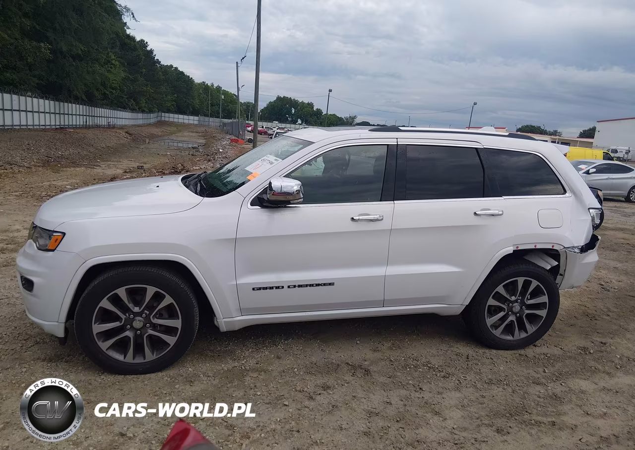 2018 Jeep Grand Cherokee Overland 4X2 VIN:1C4RJECG8JC141862 - 15