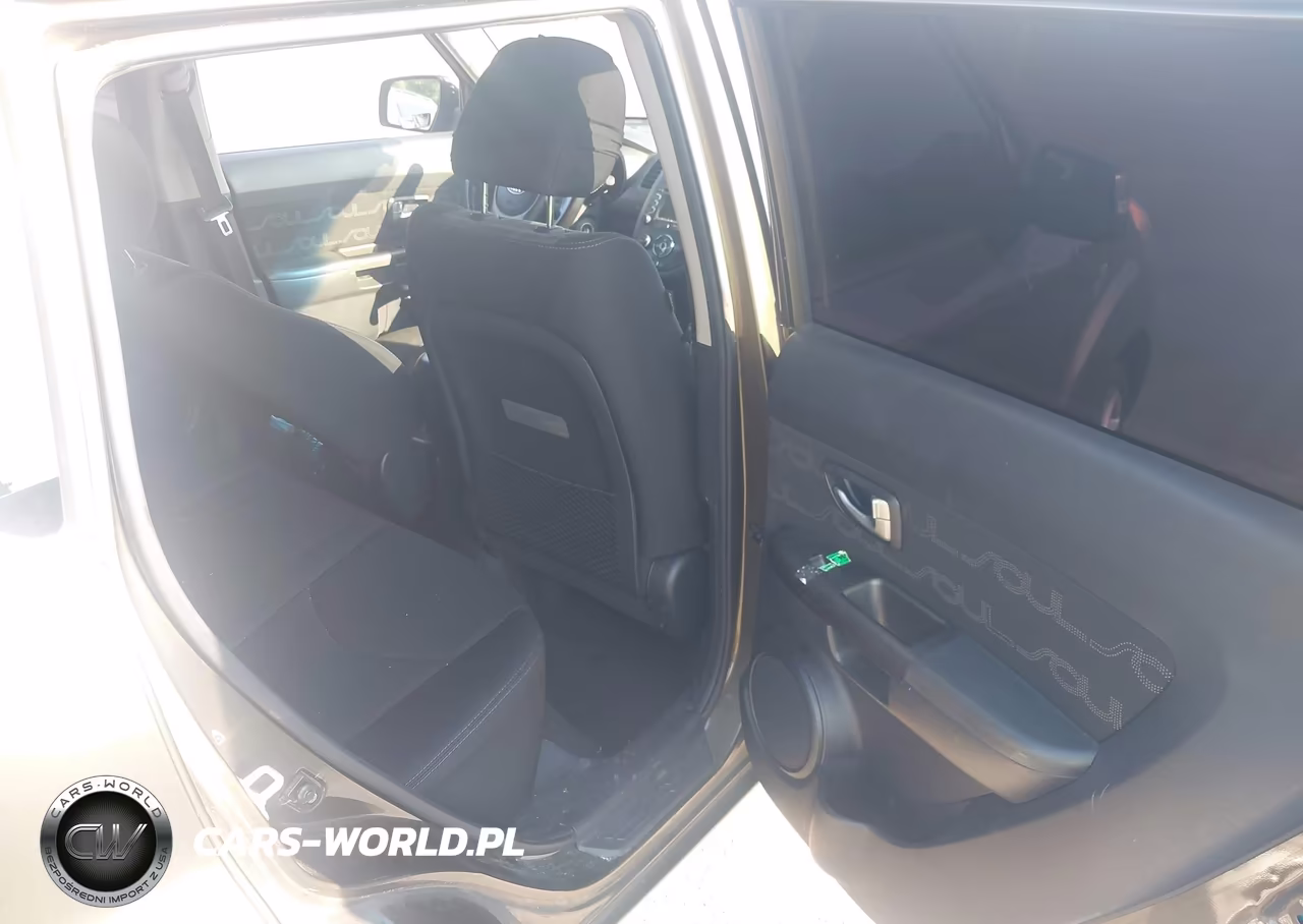 2013 Kia Soul + VIN:KNDJT2A60D7553707 - 8