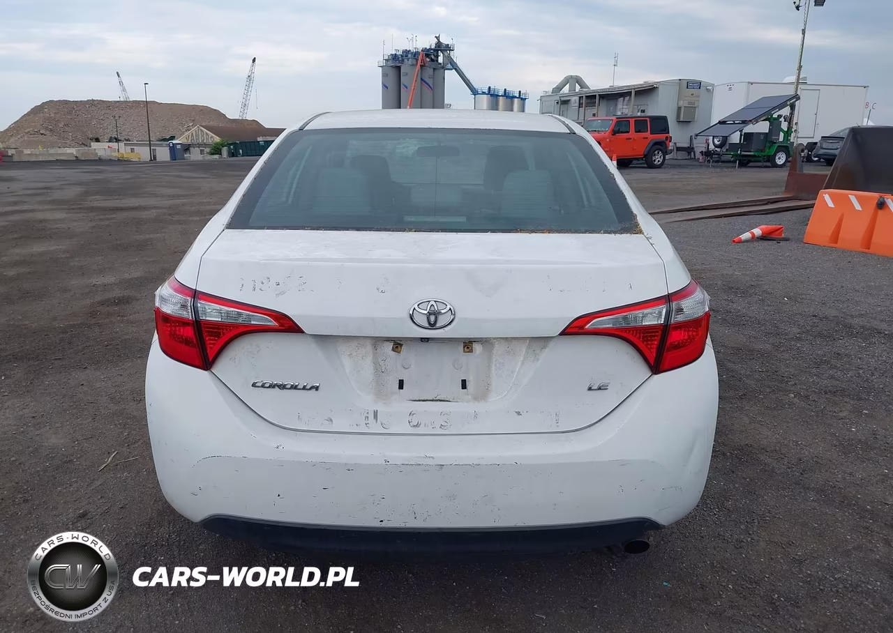 2015 Toyota Corolla Le VIN:2T1BURHE8FC416507 - 16