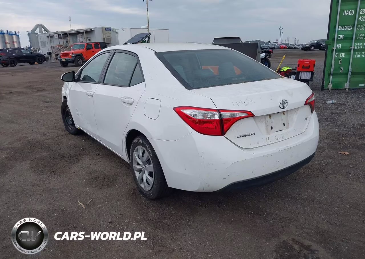 2015 Toyota Corolla Le VIN:2T1BURHE8FC416507 - 3