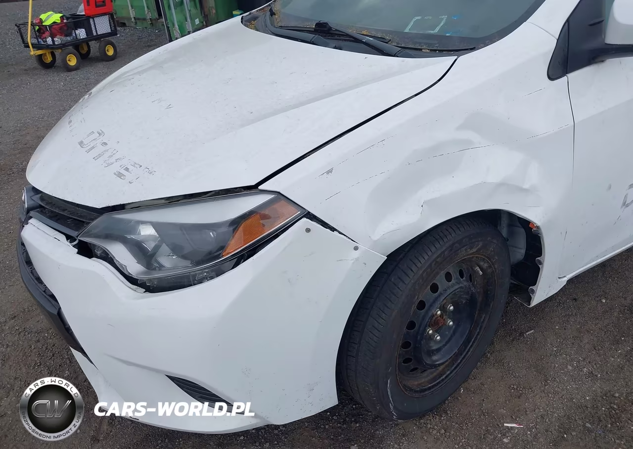 2015 Toyota Corolla Le VIN:2T1BURHE8FC416507 - 6
