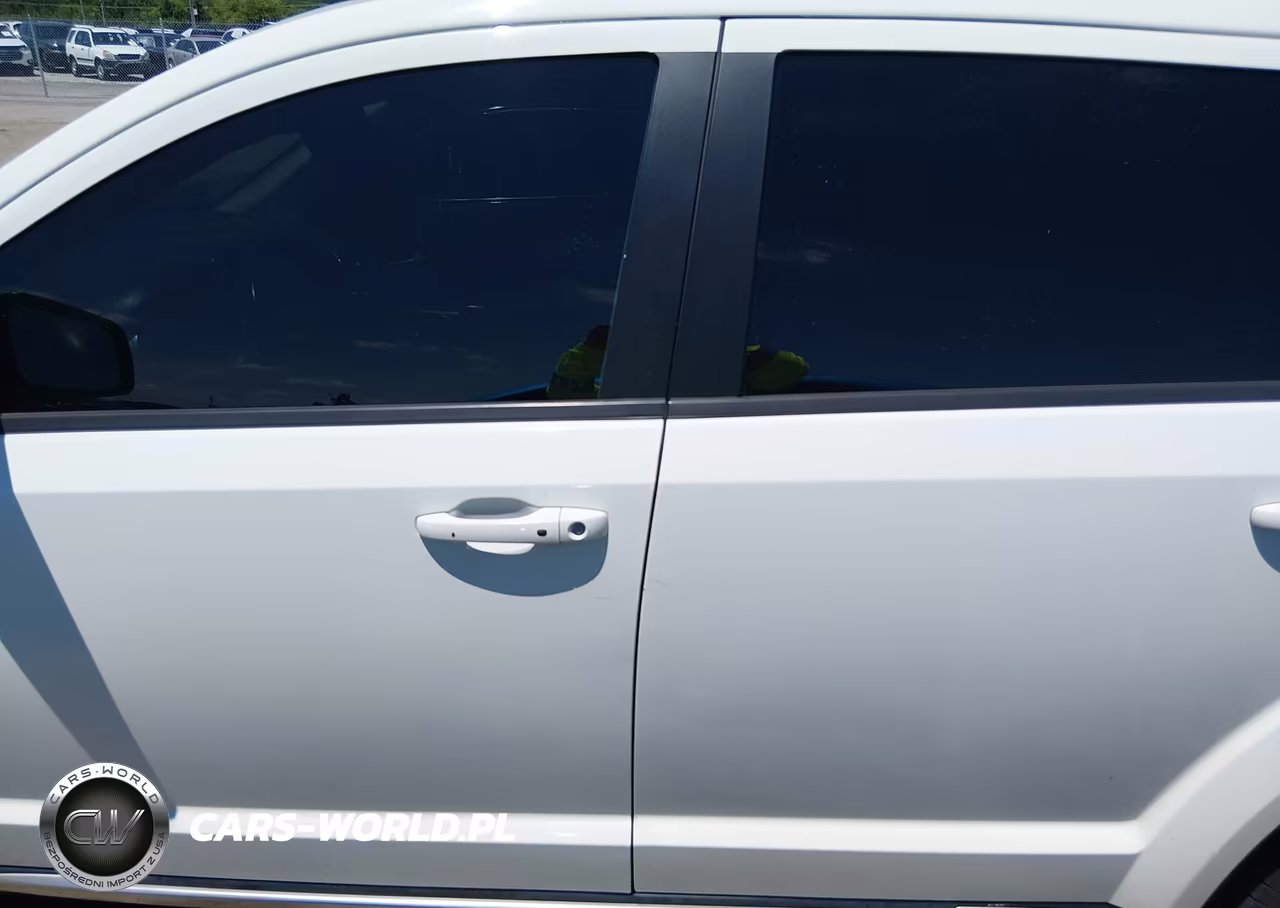 2020 Dodge Journey Crossroad VIN:3C4PDCGB1LT201196 - 14