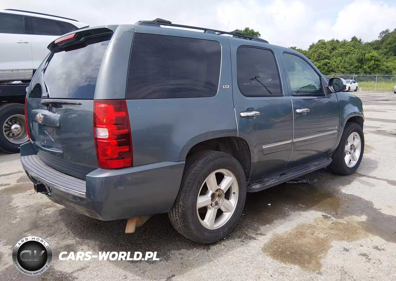 2009 Chevrolet Tahoe Ltz VIN:1GNFC33J59R176419 - 4