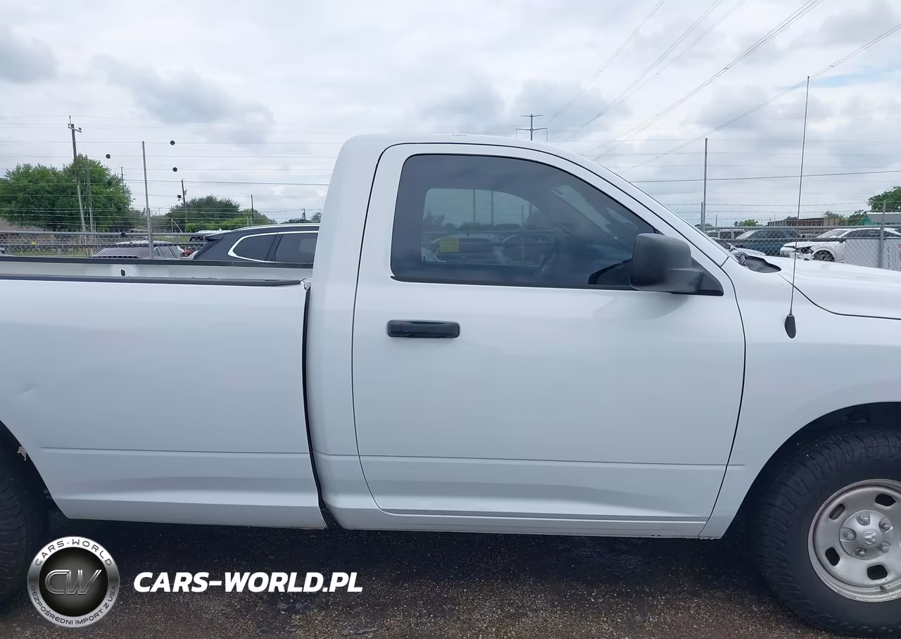 2019 Ram 1500 Classic Tradesman 4X4 8' Box VIN:3C6JR7DG3KG504493 - 13
