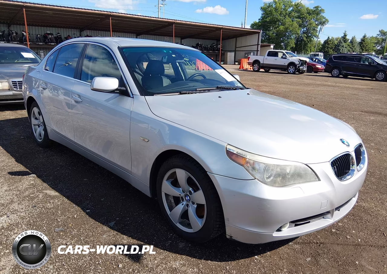 2005 BMW 525I