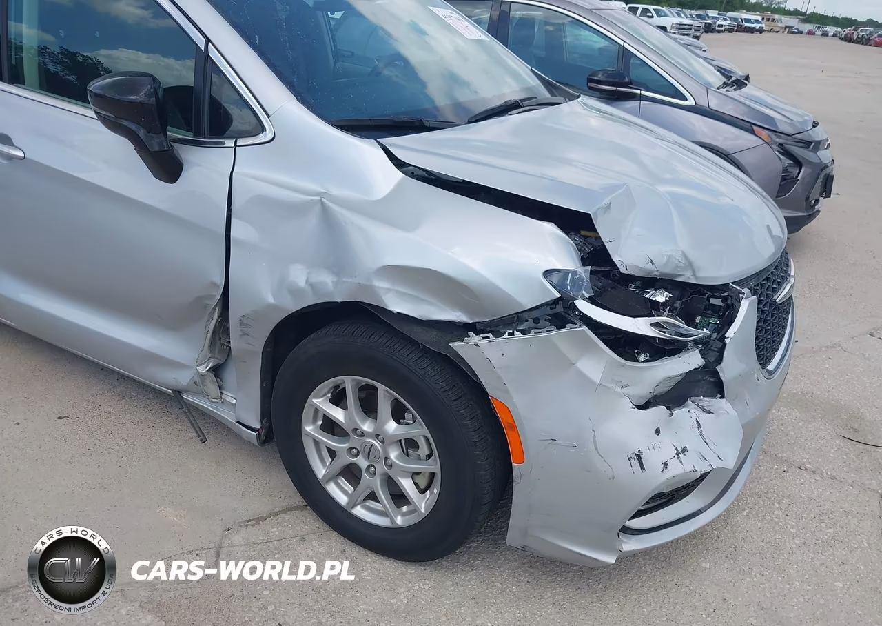 2024 Chrysler Pacifica Touring L VIN:2C4RC1BG9RR133387 - 6