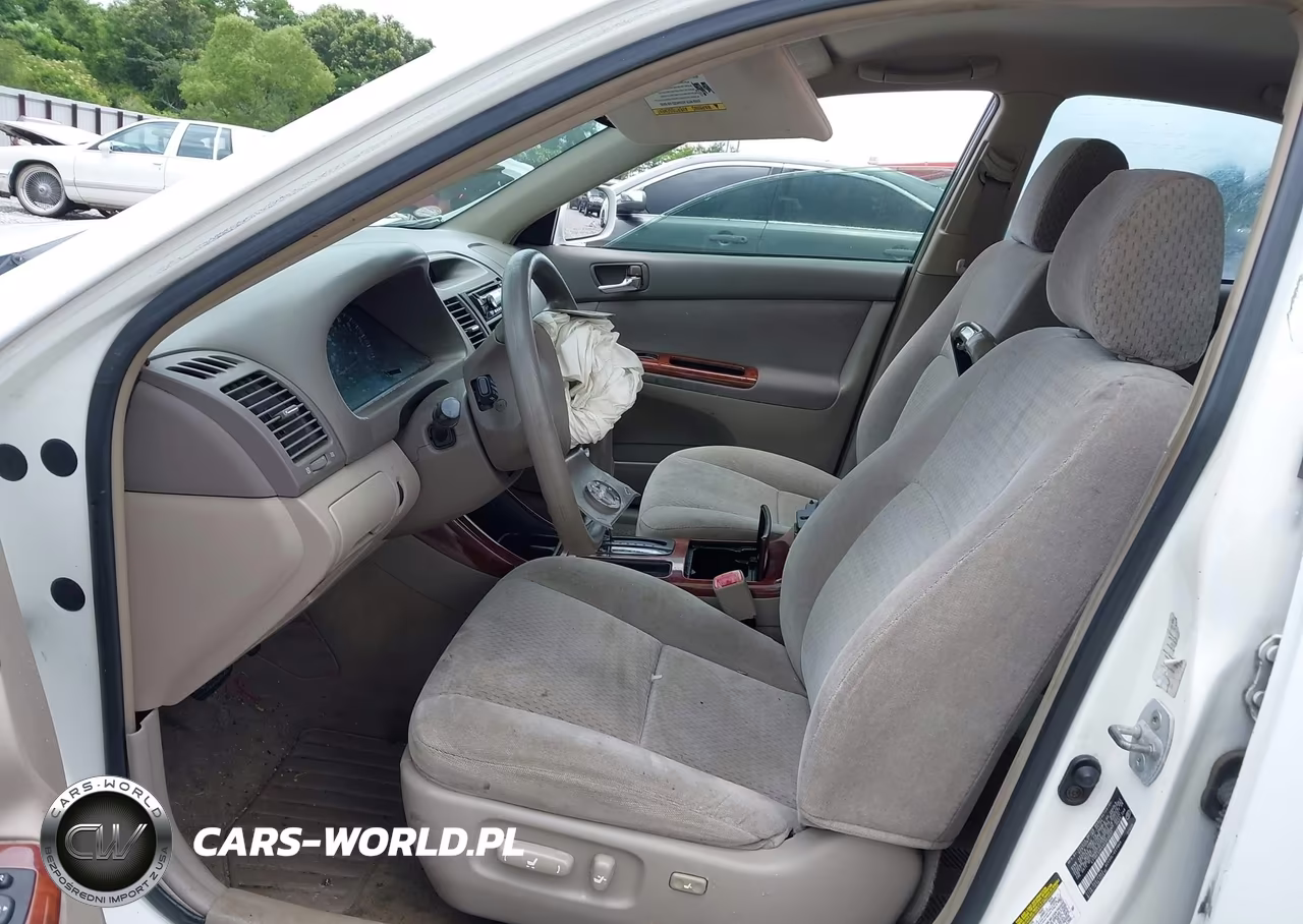 2004 Toyota Camry Xle VIN:4T1BE32K44U353037 - 5