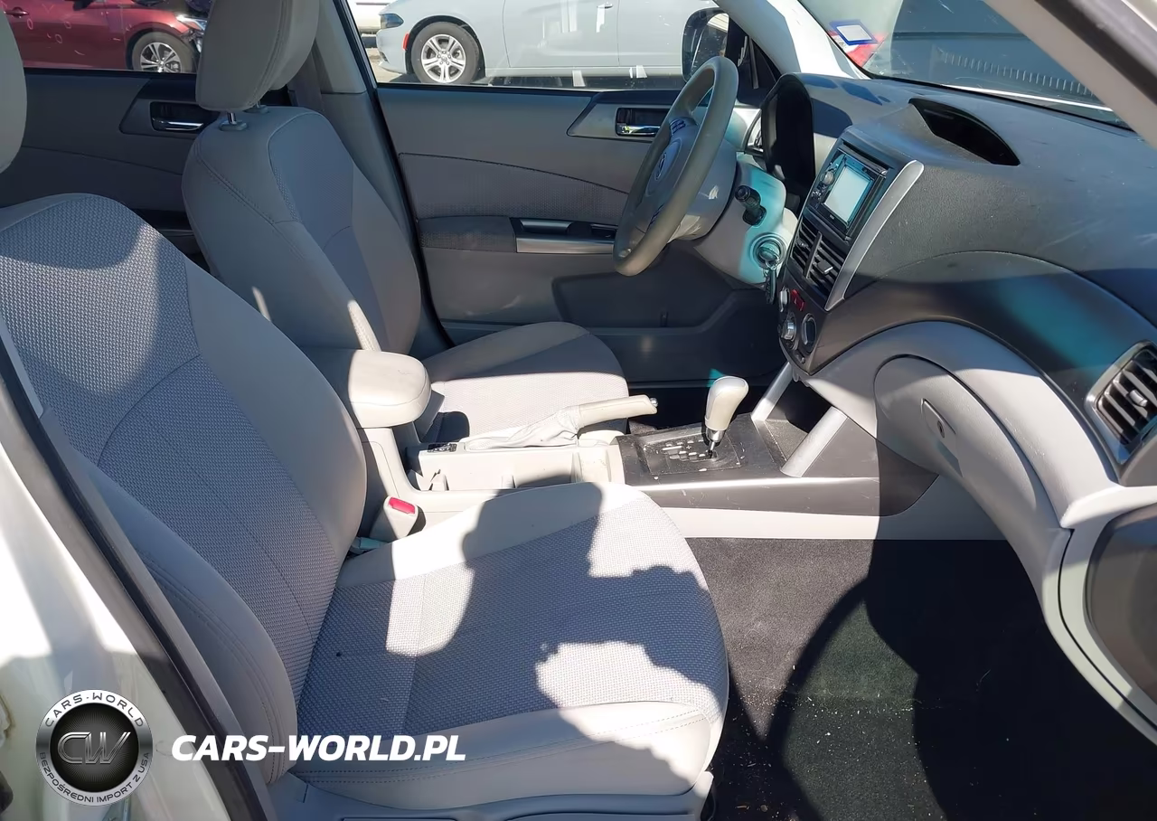 2013 Subaru Forester 2.5X Premium VIN:JF2SHADCXDH406369 - 5
