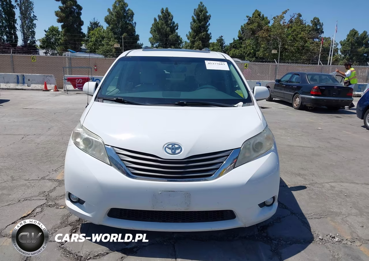 2014 Toyota Sienna Xle V6 8 Passenger VIN:5TDYK3DC3ES455111 - 12