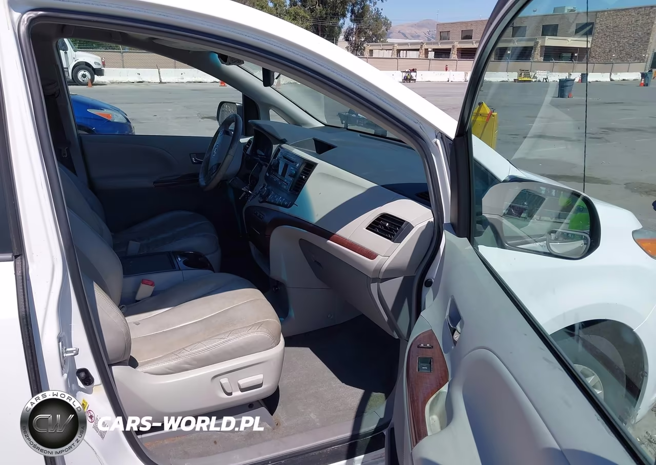 2014 Toyota Sienna Xle V6 8 Passenger VIN:5TDYK3DC3ES455111 - 5