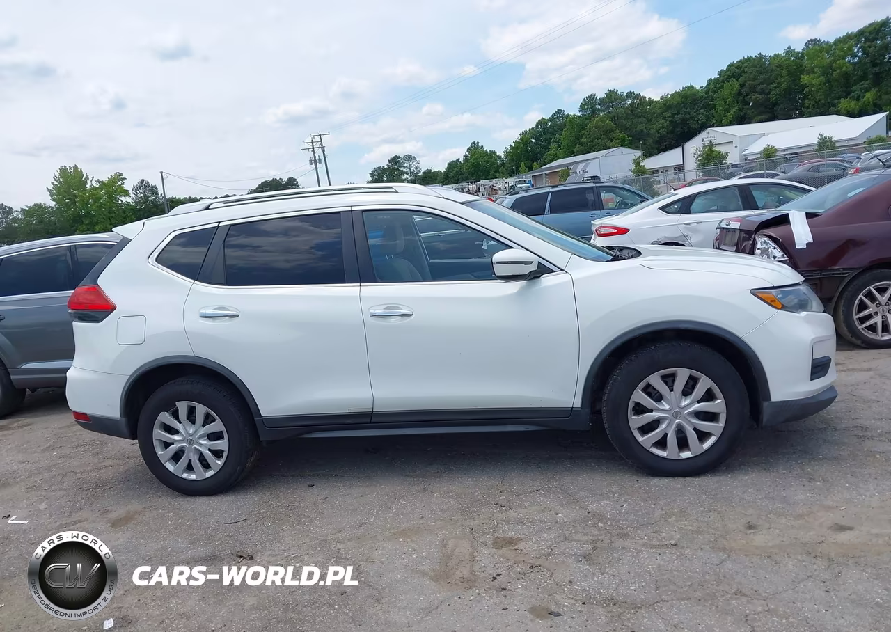 2017 Nissan Rogue S VIN:KNMAT2MV9HP582714 - 13