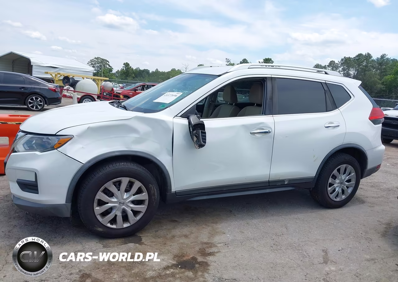 2017 Nissan Rogue S VIN:KNMAT2MV9HP582714 - 14