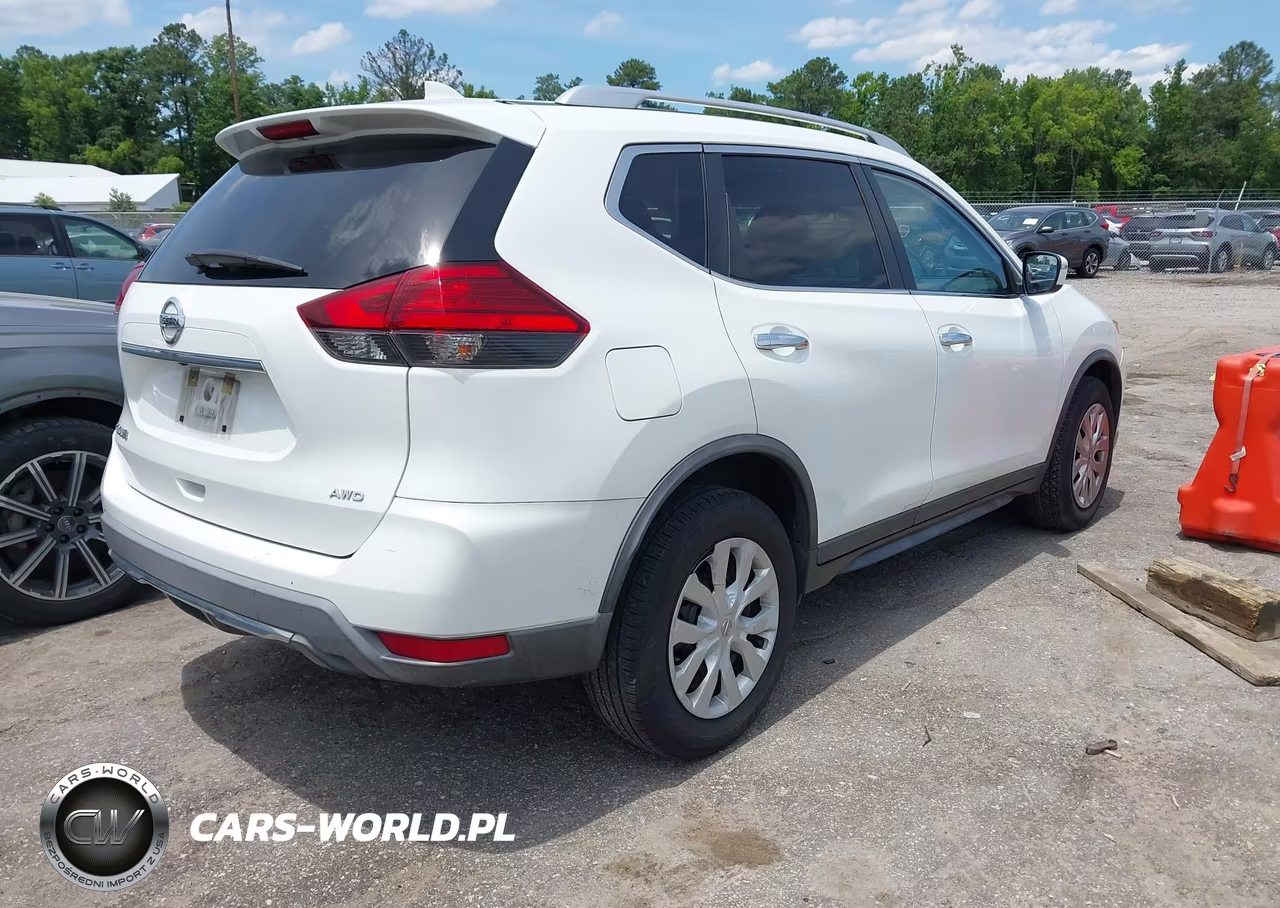 2017 Nissan Rogue S VIN:KNMAT2MV9HP582714 - 4