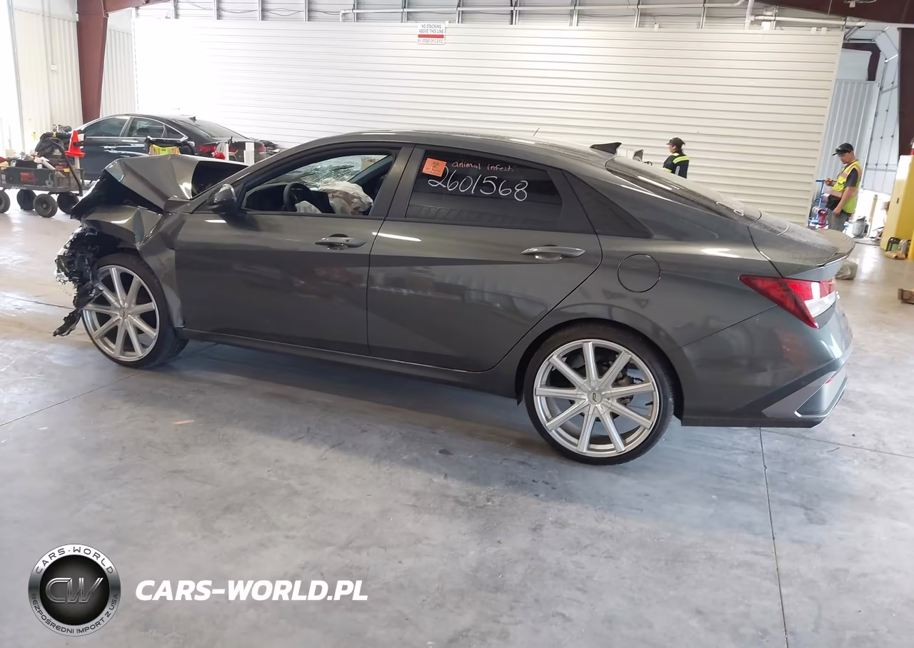2026 Hyundai Elantra Sel Sport VIN:KMHLM4DG3TU152086 - 3