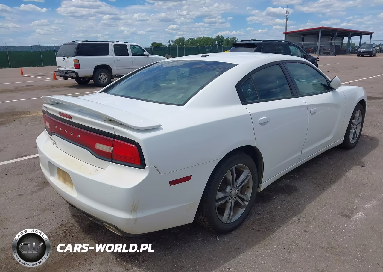 2013 Dodge Charger Sxt Plus VIN:2C3CDXJGXDH543934 - 4