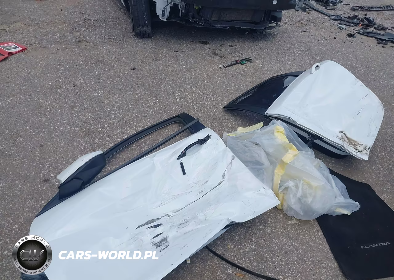 2022 Hyundai Elantra Sel VIN:5NPLM4AG9NH063516 - 12