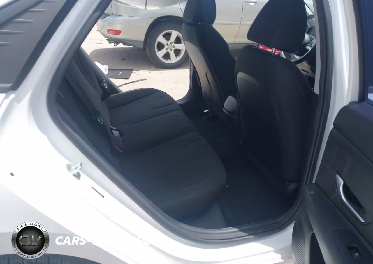 2022 Hyundai Elantra Sel VIN:5NPLM4AG9NH063516 - 8