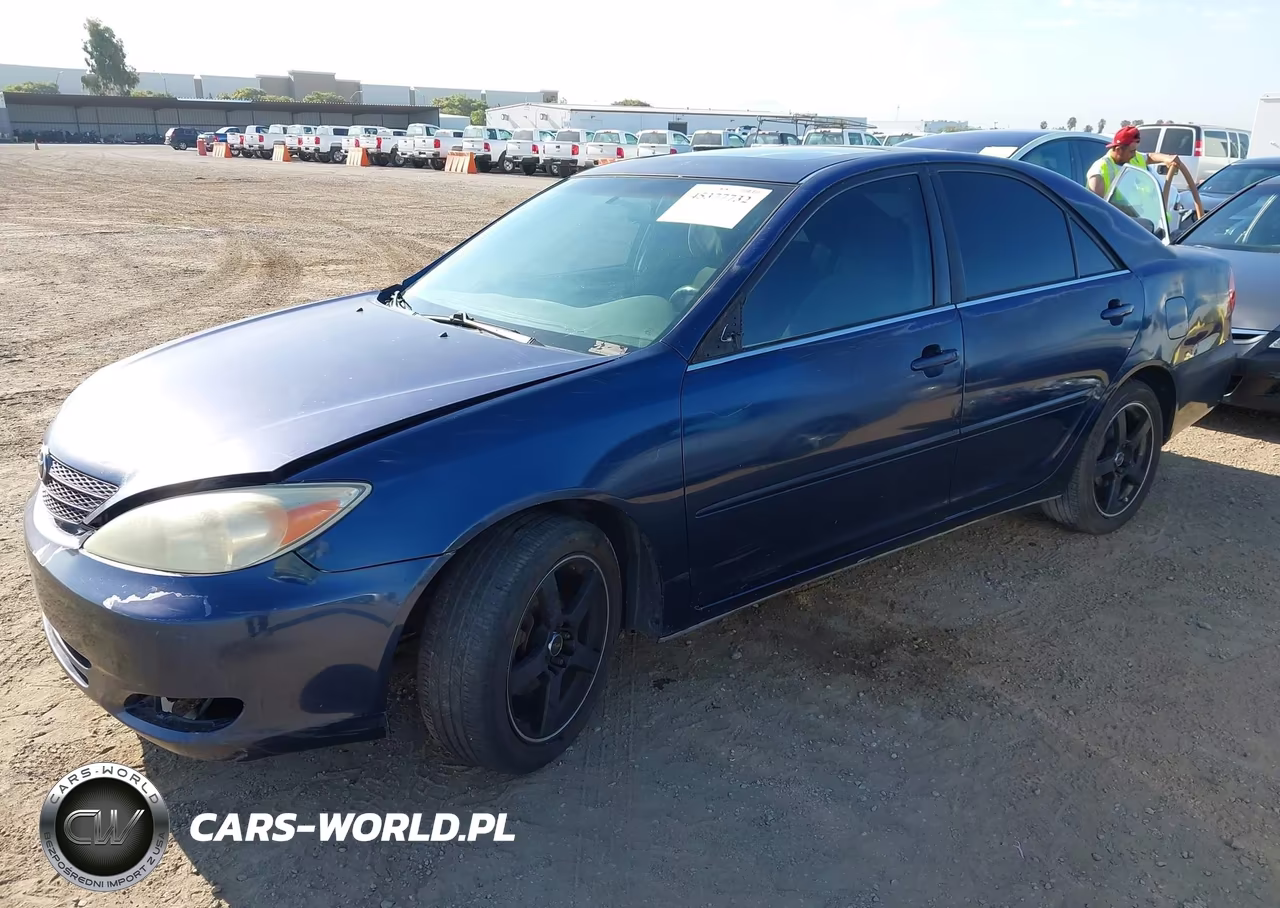 2002 Toyota Camry Le VIN:JTDBE32K420078777 - 2