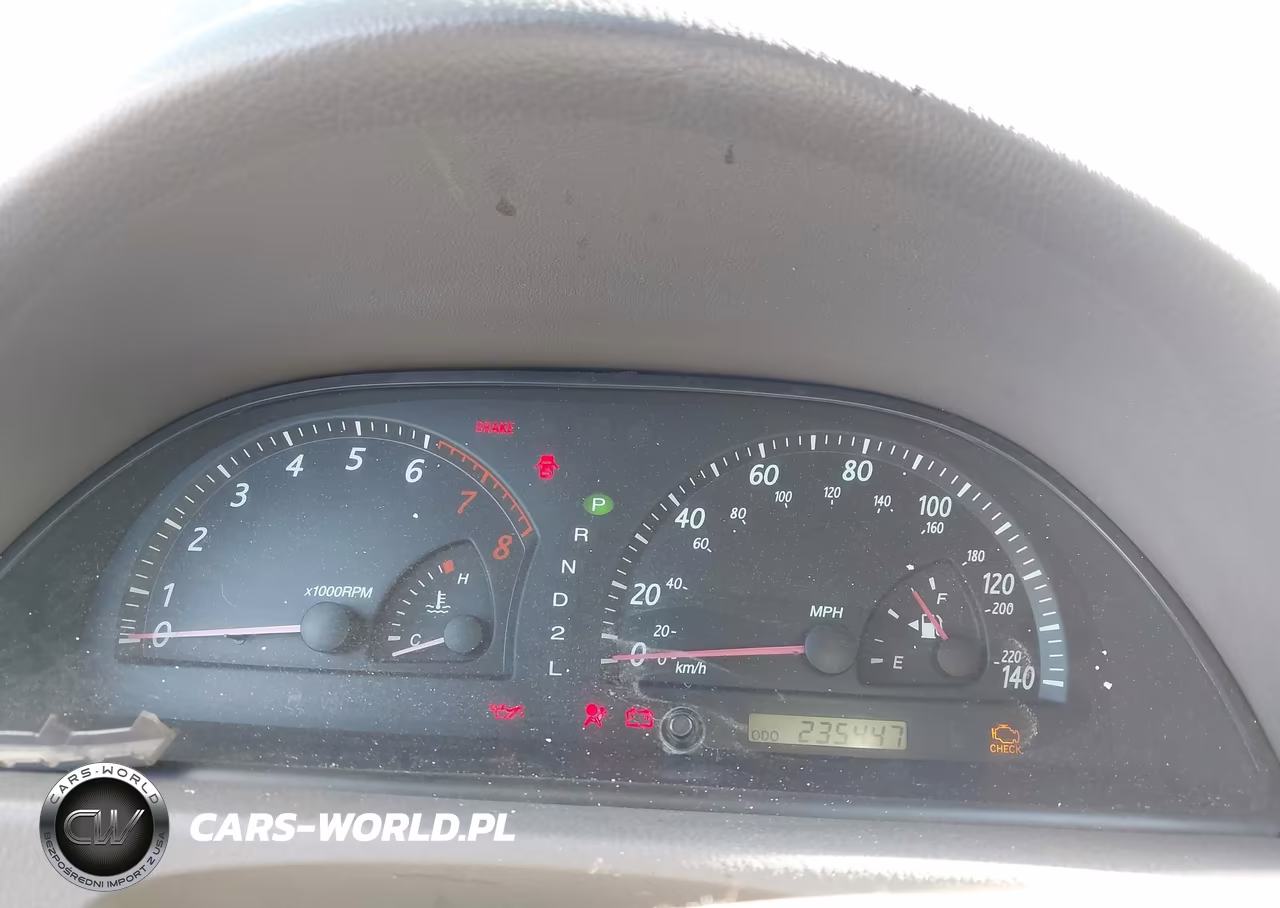 2002 Toyota Camry Le VIN:JTDBE32K420078777 - 7