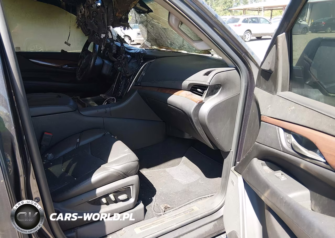 2017 Cadillac Escalade Premium Luxury VIN:1GYS4CKJ4HR301022 - 5