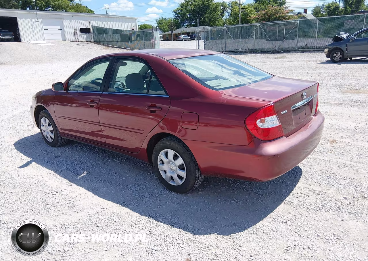 2003 Toyota Camry Le VIN:4T1BE32K33U170436 - 3
