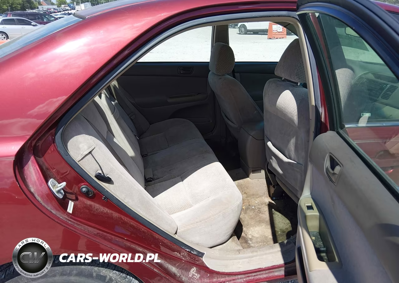 2003 Toyota Camry Le VIN:4T1BE32K33U170436 - 8