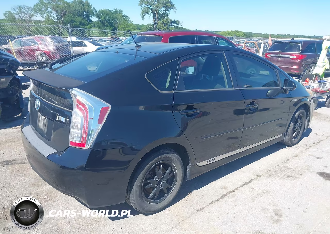 2012 Toyota Prius VIN:JTDKN3DU0C5409440 - 4