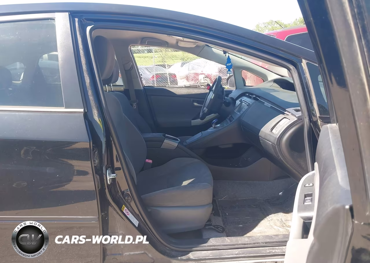 2012 Toyota Prius VIN:JTDKN3DU0C5409440 - 5