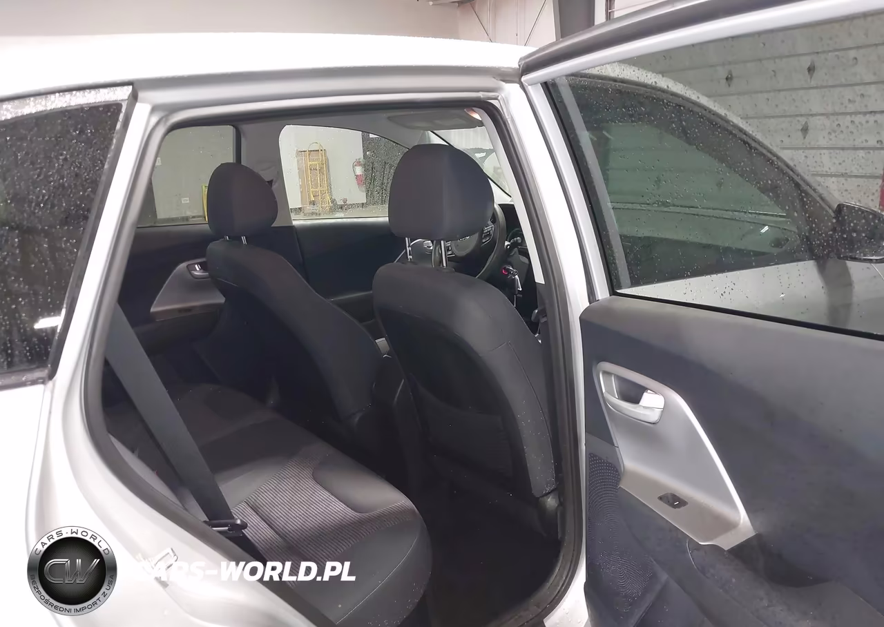 2018 Kia Niro Fe VIN:KNDCB3LC5J5147465 - 8