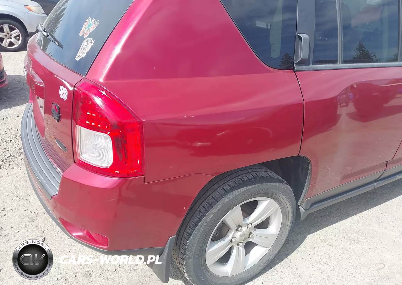 2013 Jeep Compass Latitude VIN:1C4NJDEBXDD221883 - 6