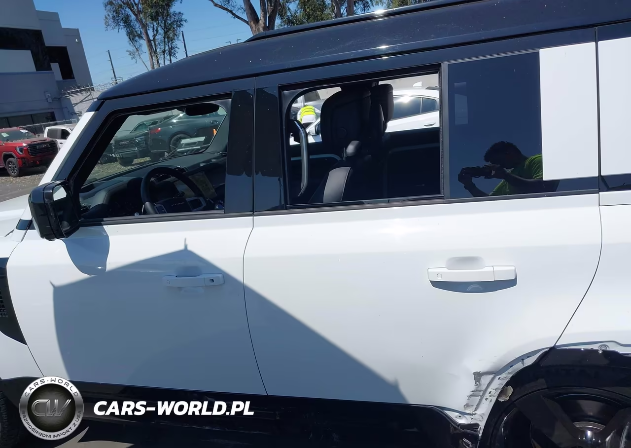 2026 Land Rover Defender P400 X-Dynamic Se VIN:SALE2FEU2T2509006 - 15