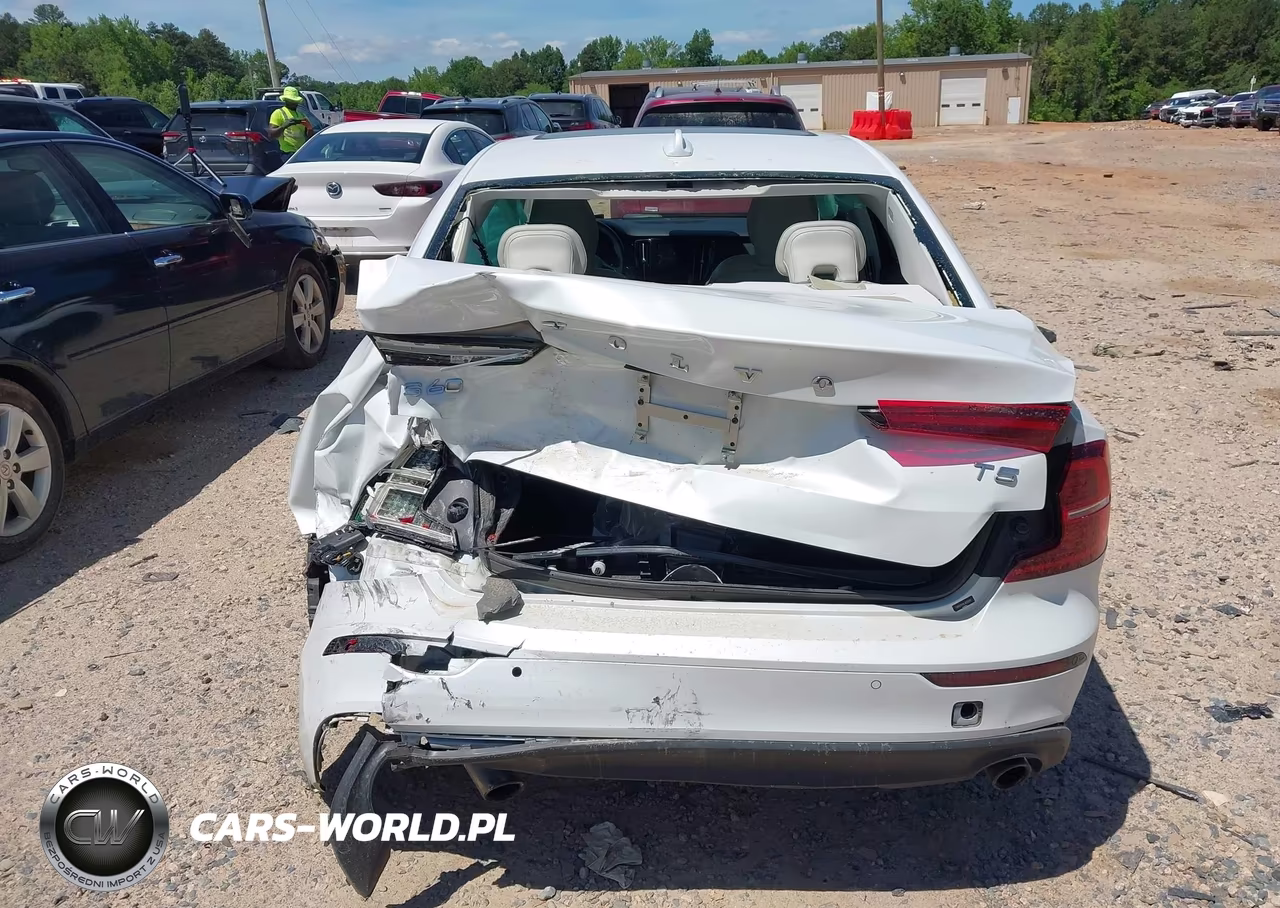 2020 Volvo S60 Momentum VIN:7JR102FKXLG035845 - 16