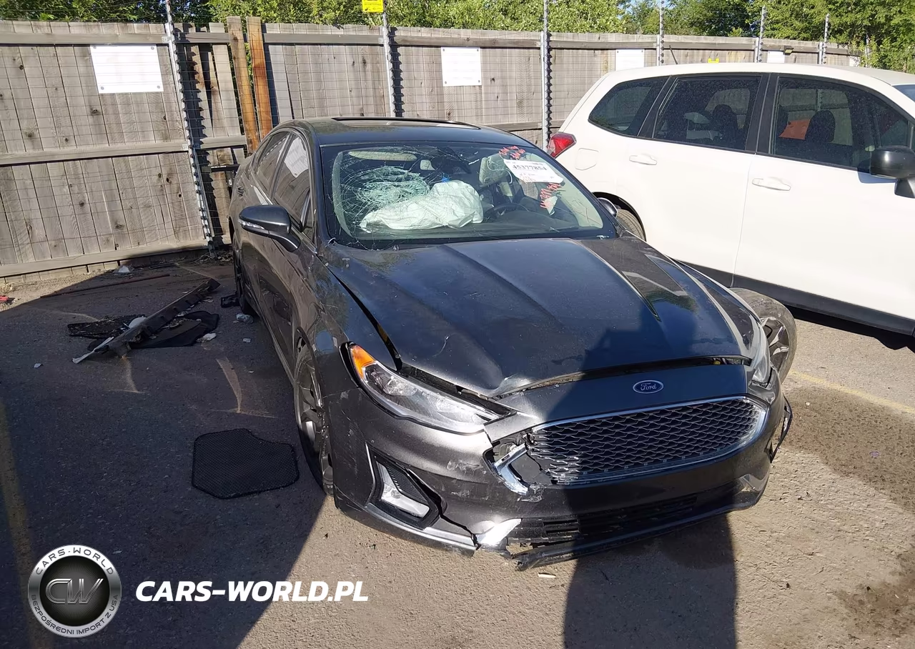 2019 Ford Fusion Titanium – zdjęcie 1 z 20
