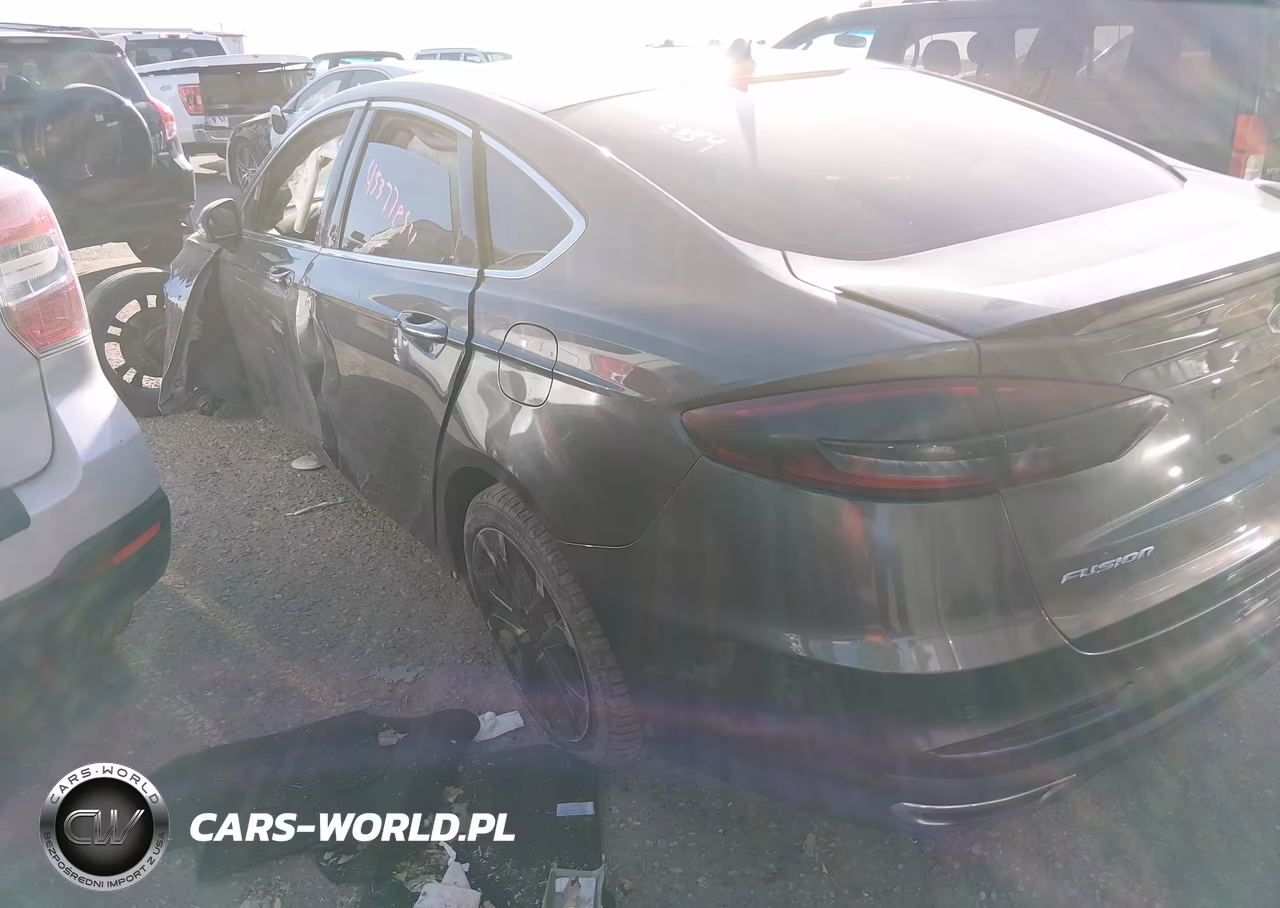 2019 Ford Fusion Titanium VIN:3FA6P0D94KR204694 - 18