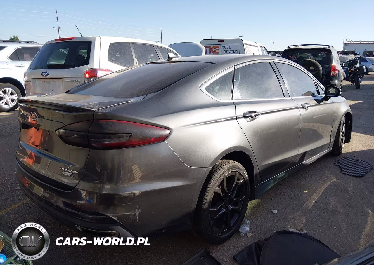 2019 Ford Fusion Titanium VIN:3FA6P0D94KR204694 - 4