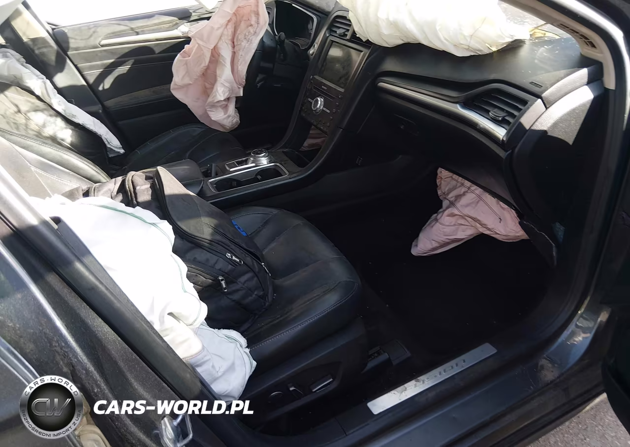 2019 Ford Fusion Titanium VIN:3FA6P0D94KR204694 - 5