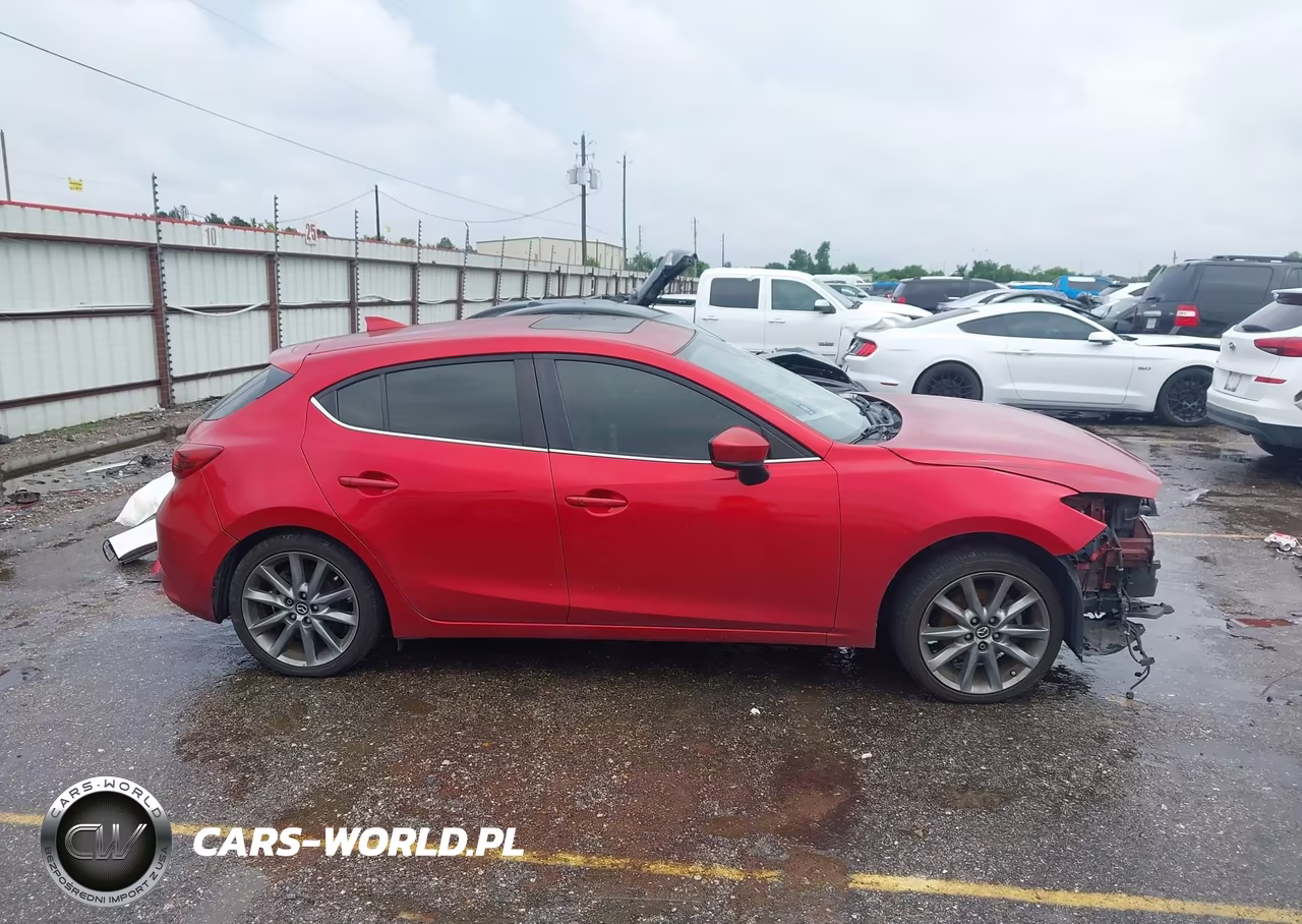 2018 Mazda Mazda3 Grand Touring VIN:3MZBN1M30JM208282 - 14