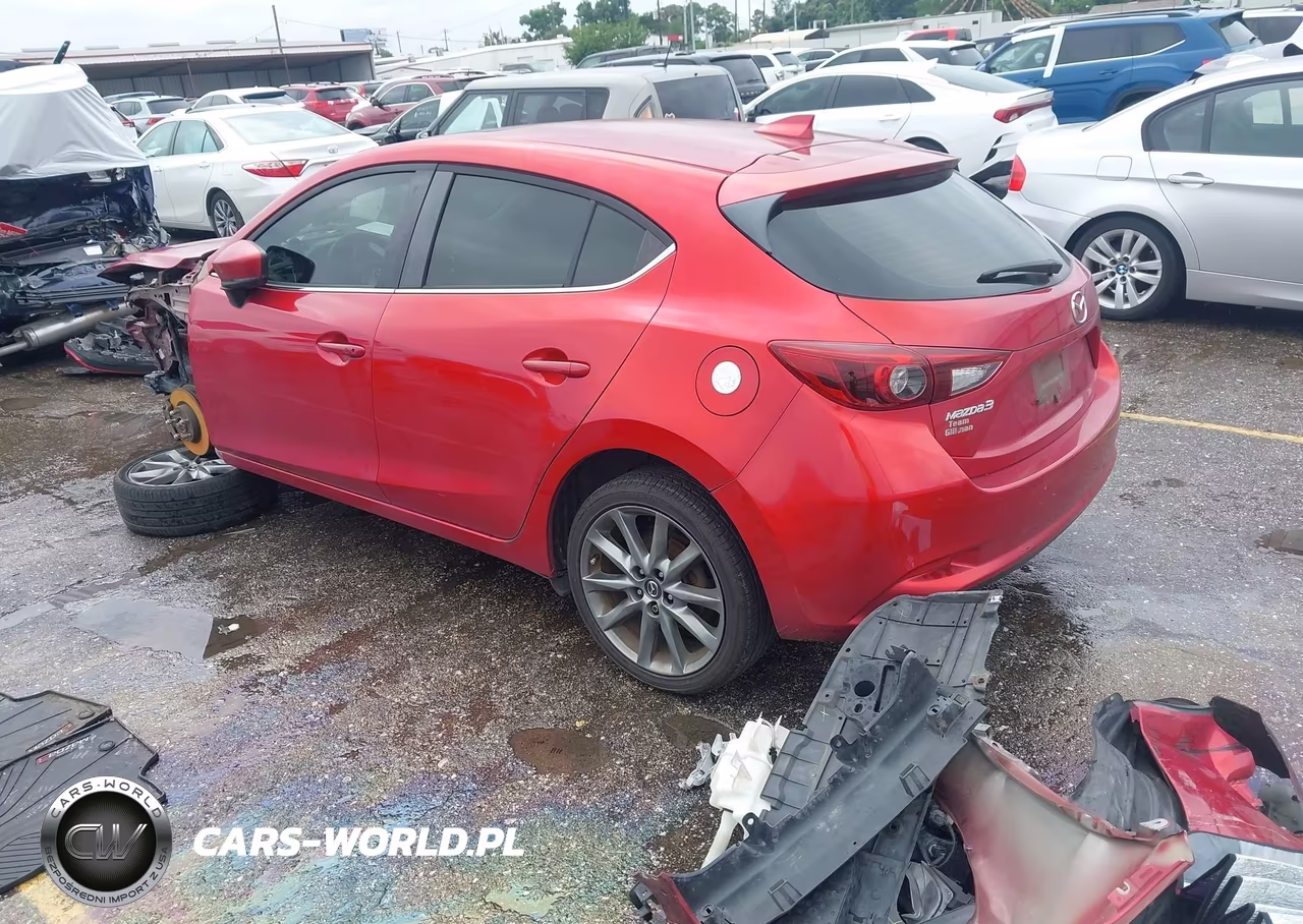 2018 Mazda Mazda3 Grand Touring VIN:3MZBN1M30JM208282 - 3