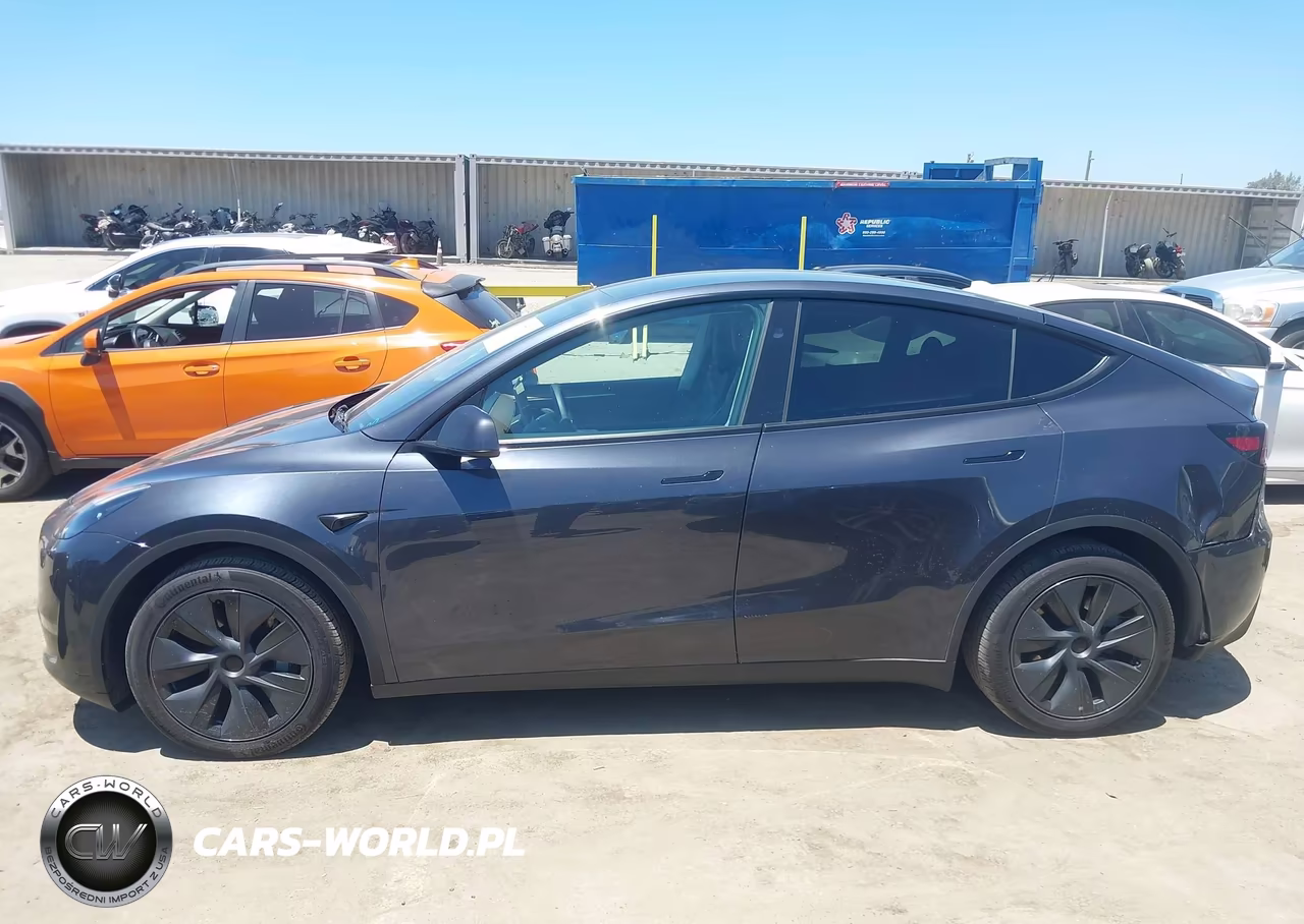 2024 Tesla Model Y Long Range Dual Motor All-Wheel Drive VIN:7SAYGDEE7RF182288 - 15