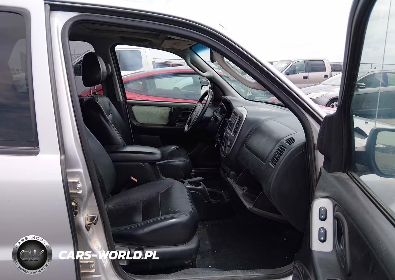 2004 Ford Escape Limited VIN:1FMCU04124KB74484 - 5