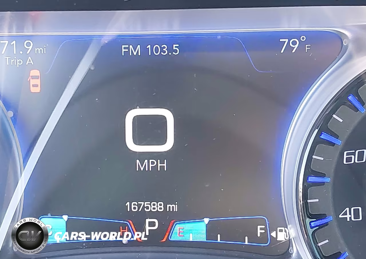 2018 Chrysler 300 300S VIN:2C3CCABG6JH141077 - 15
