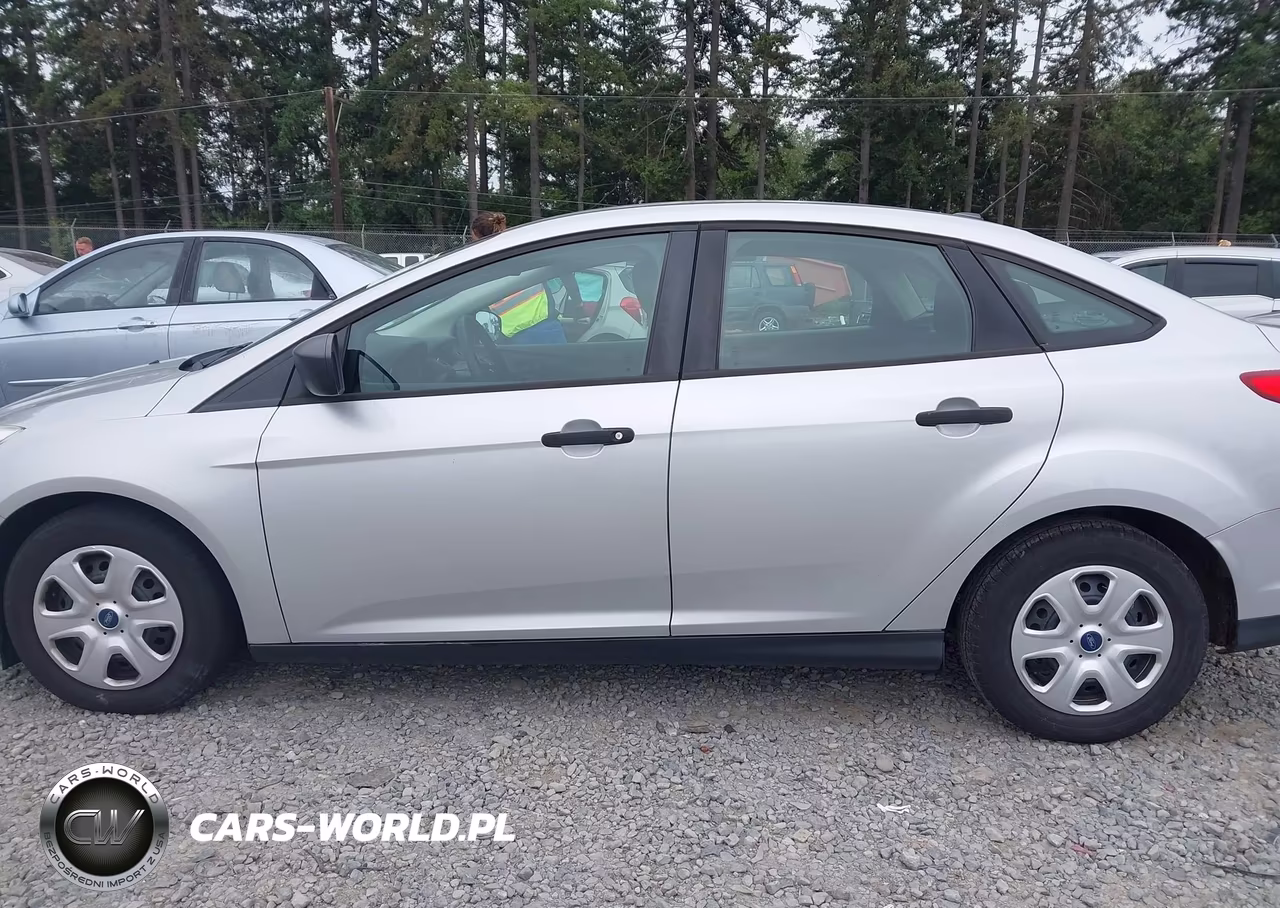 2012 Ford Focus S VIN:1FAHP3E23CL279575 - 14