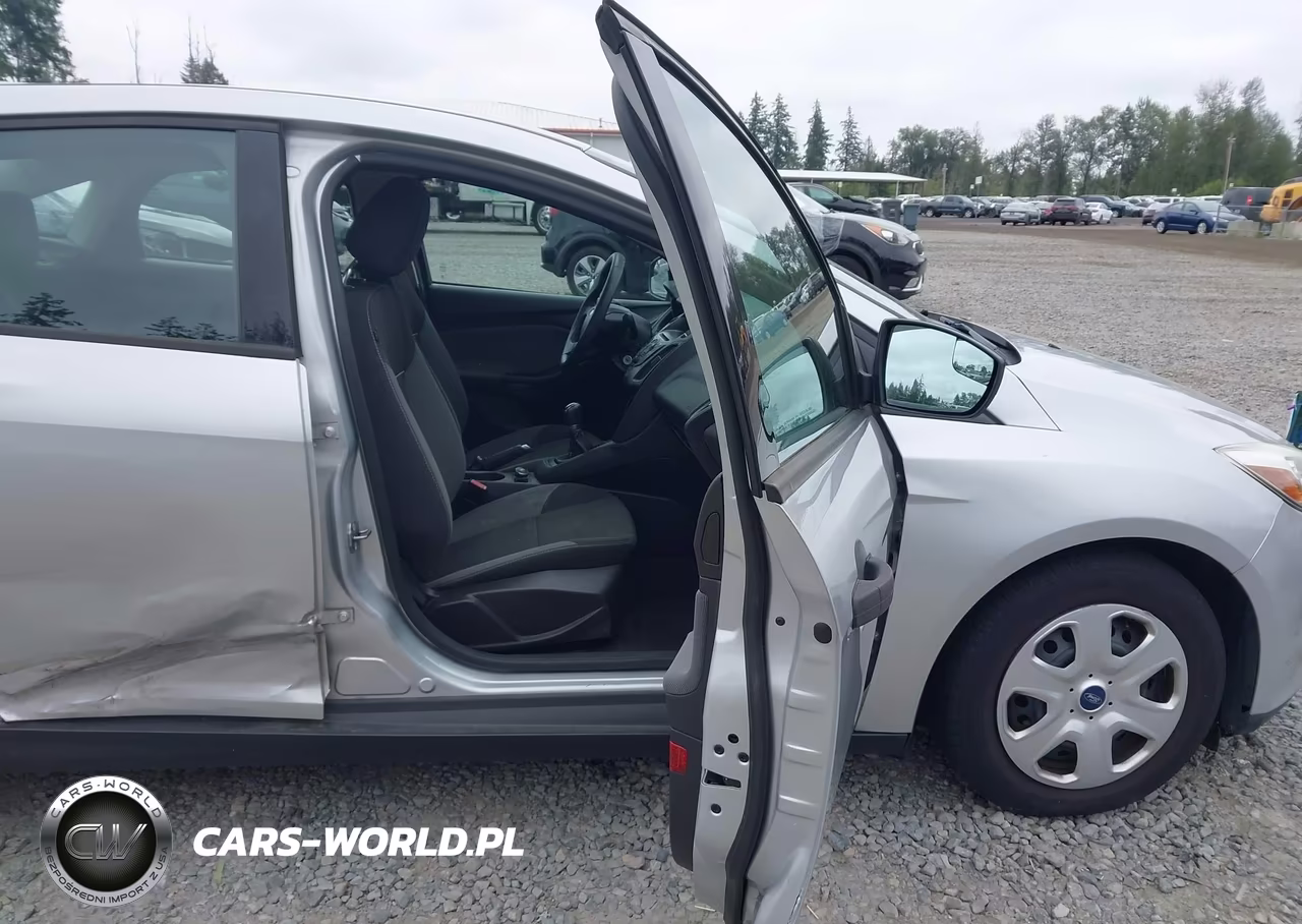 2012 Ford Focus S VIN:1FAHP3E23CL279575 - 5
