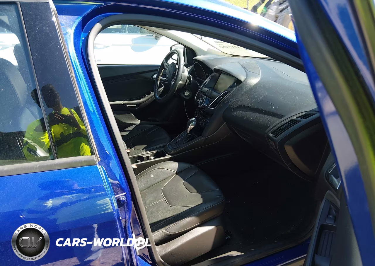 2015 Ford Focus Se VIN:1FADP3F25FL342189 - 5