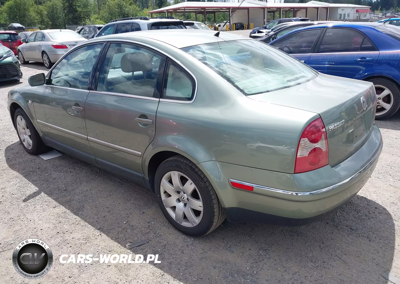 2002 Volkswagen Passat Glx VIN:WVWRH63B72P135826 - 3