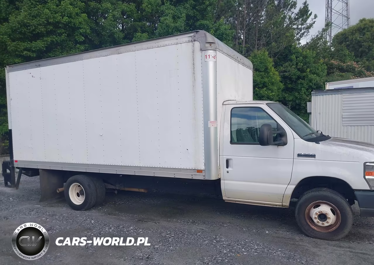 2018 Ford E-350 Cutaway VIN:1FDWE3FS5JDC31603 - 13