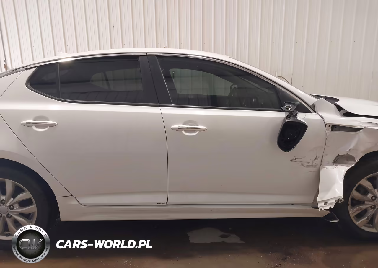 2015 Kia Optima Lx VIN:5XXGM4A79FG465714 - 13