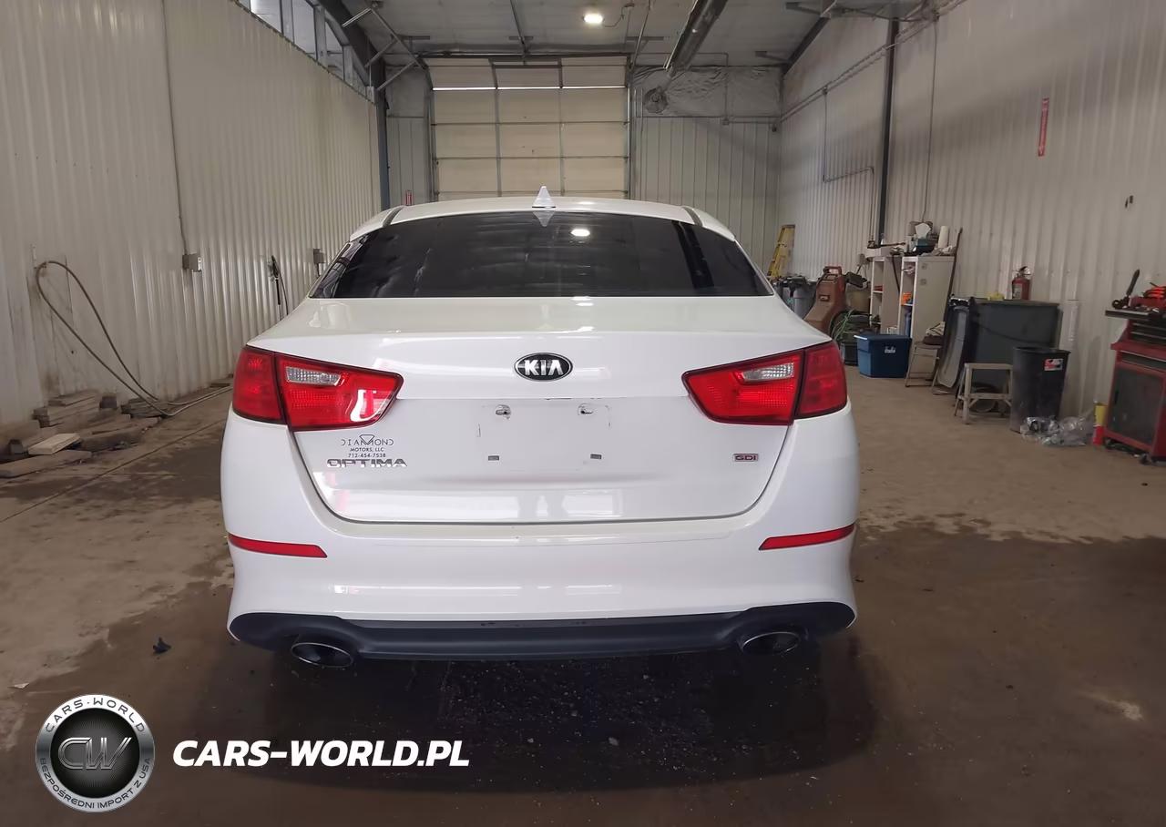 2015 Kia Optima Lx VIN:5XXGM4A79FG465714 - 16